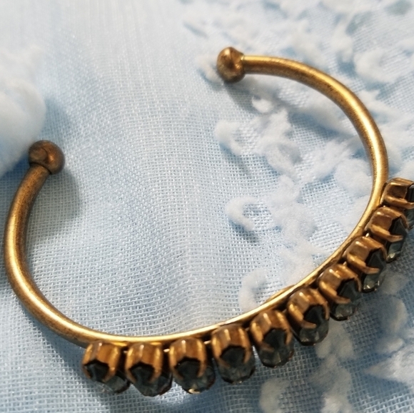 Elizabeth Cole Adelia Grey Swarovski and Gold Plated Brass Cuff GUC Adjustable - Picture 4 of 9